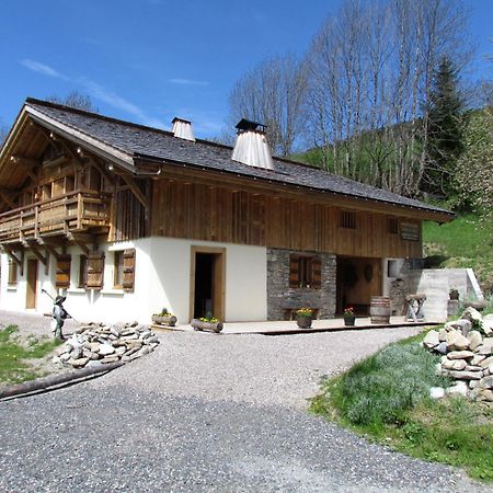 Chez La Fine Bed & Breakfast Les Gets Exterior foto