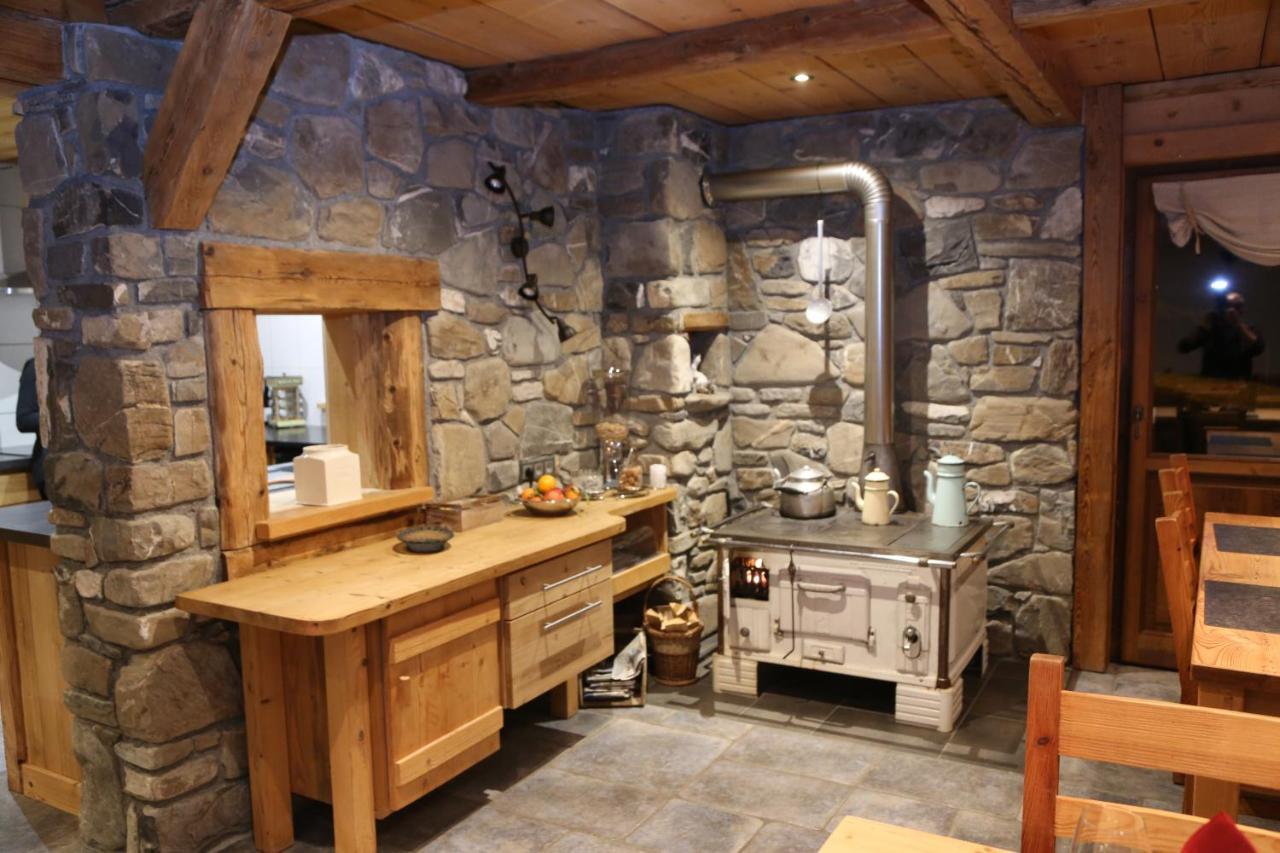 Chez La Fine Bed & Breakfast Les Gets Exterior foto