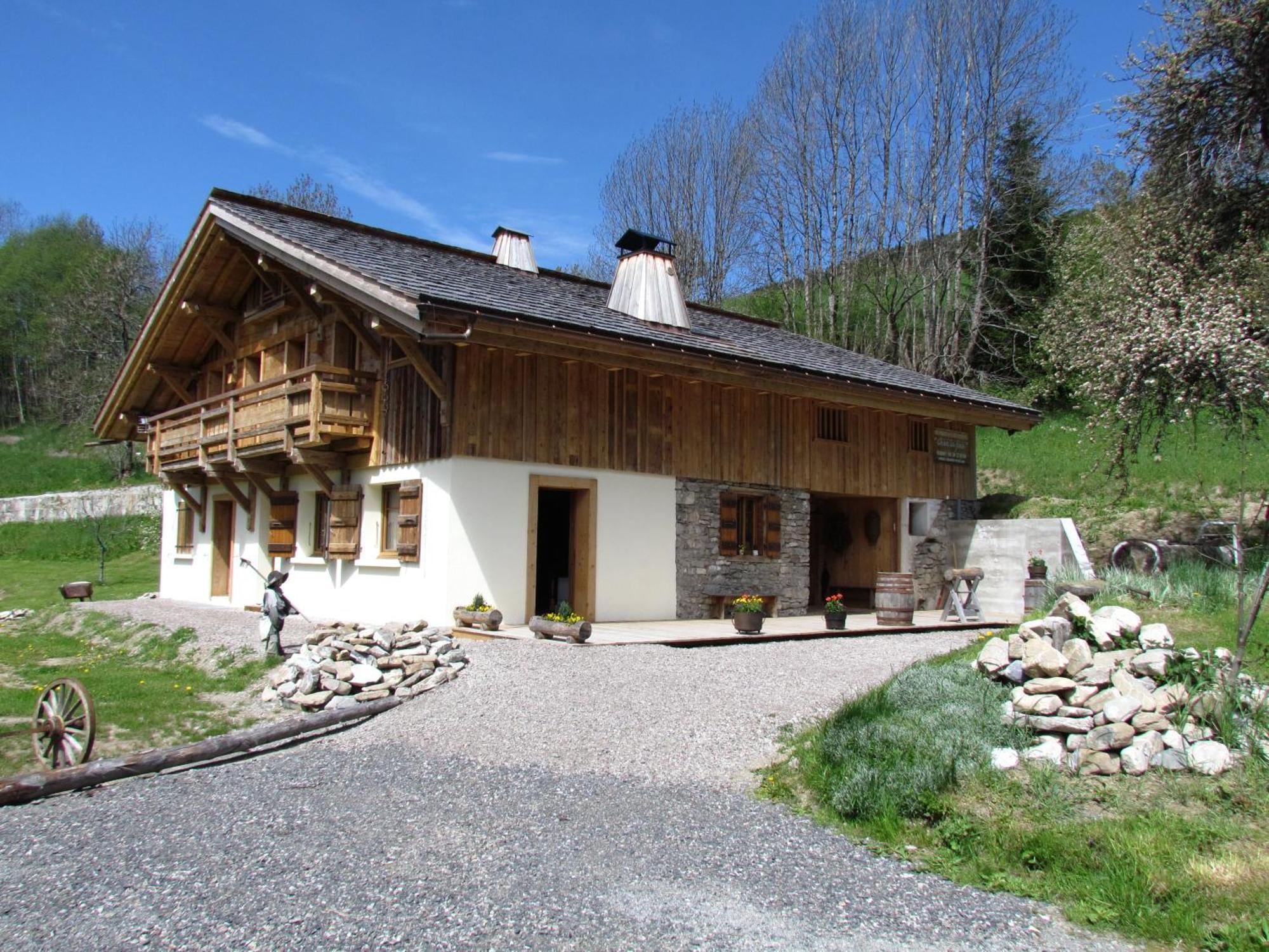 Chez La Fine Bed & Breakfast Les Gets Exterior foto