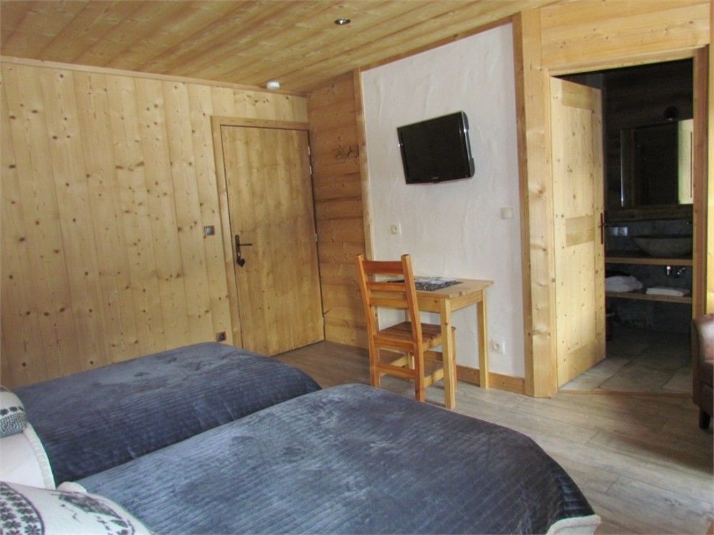 Chez La Fine Bed & Breakfast Les Gets Exterior foto